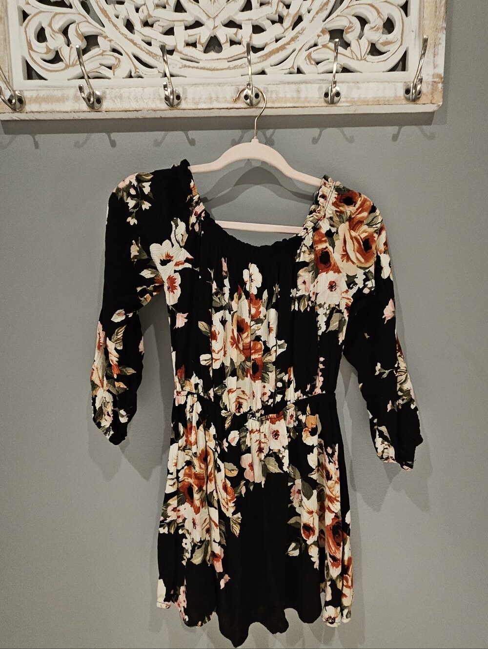 Windsor Black Floral Dress Size SMALL